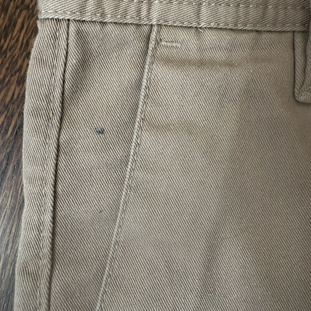 Volcom boys khaki shorts size 10